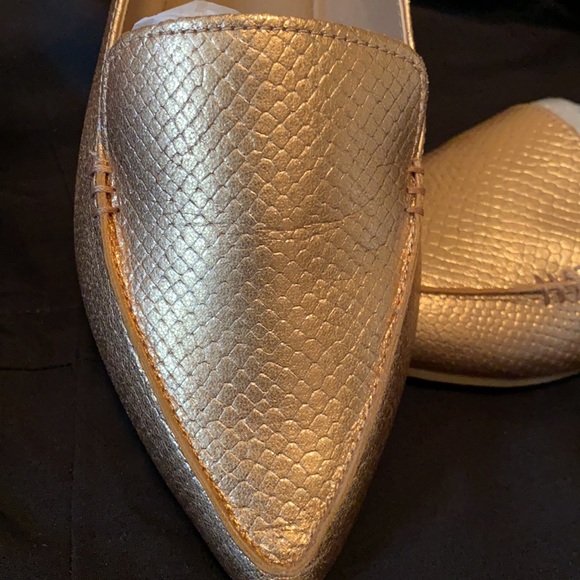 Brand new Steve Madden gold loafer flats - Picture 4 of 5